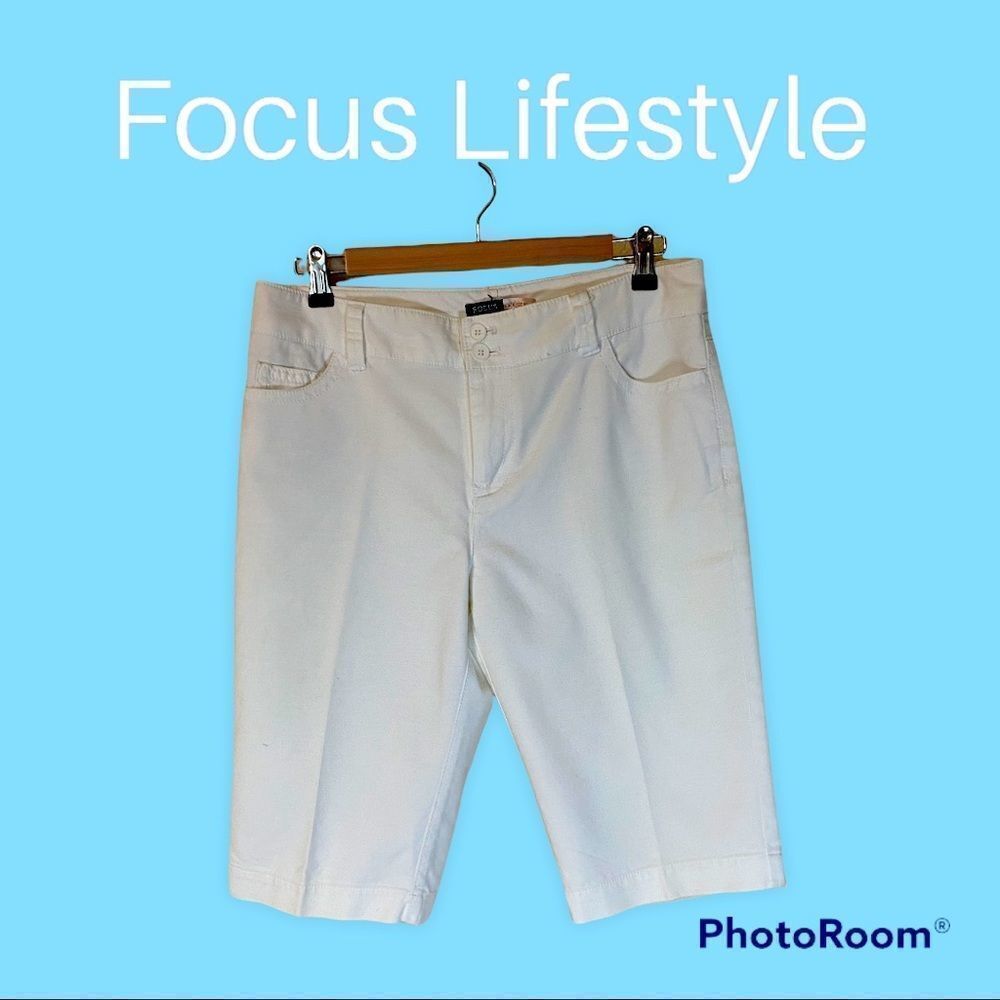 FOCUS LIFESTYLE Bermuda Shorts